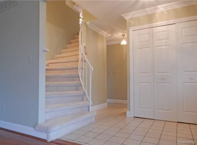 9828 Rose Street, Taylor, MI 48180