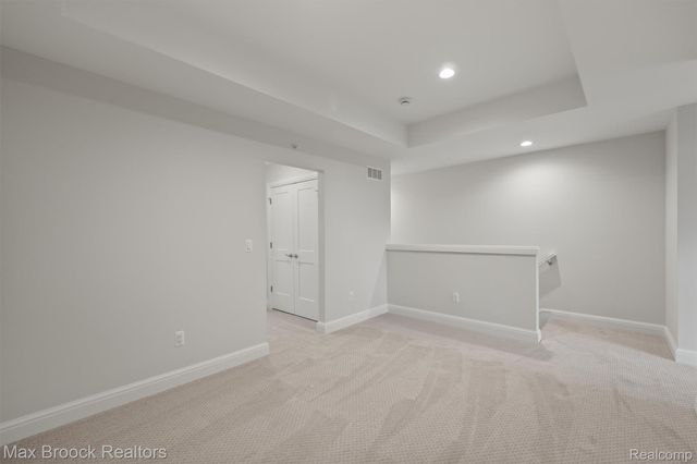 7477 Gramercy Circle 17, West Bloomfield Charter Township, MI 48322