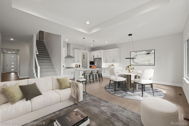 7477 Gramercy Circle 17, West Bloomfield Charter Township, MI 48322