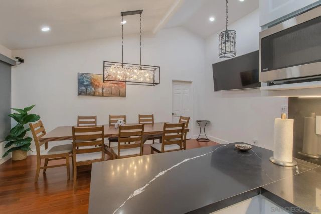 619 S Midway Dr, Escondido, CA 92027