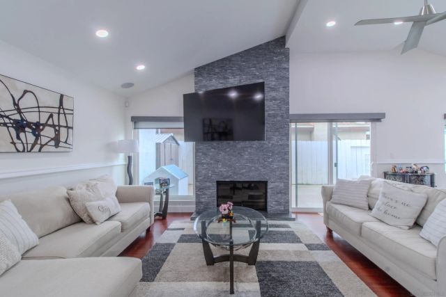 619 S Midway Dr, Escondido, CA 92027