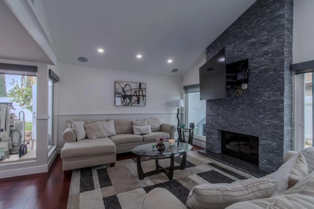 619 S Midway Dr, Escondido, CA 92027