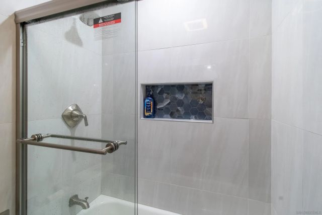 619 S Midway Dr, Escondido, CA 92027