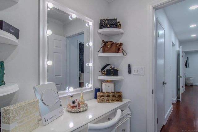 619 S Midway Dr, Escondido, CA 92027