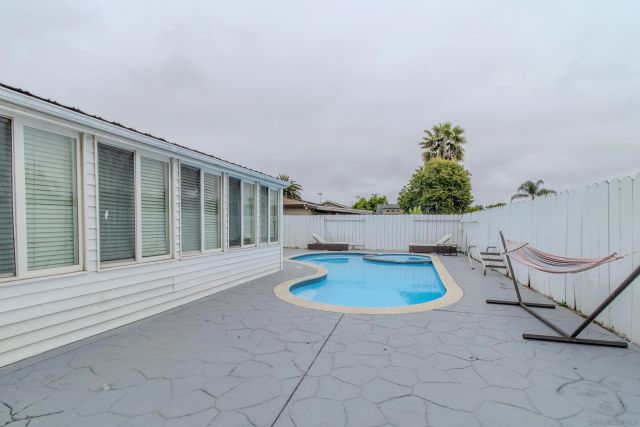 619 S Midway Dr, Escondido, CA 92027