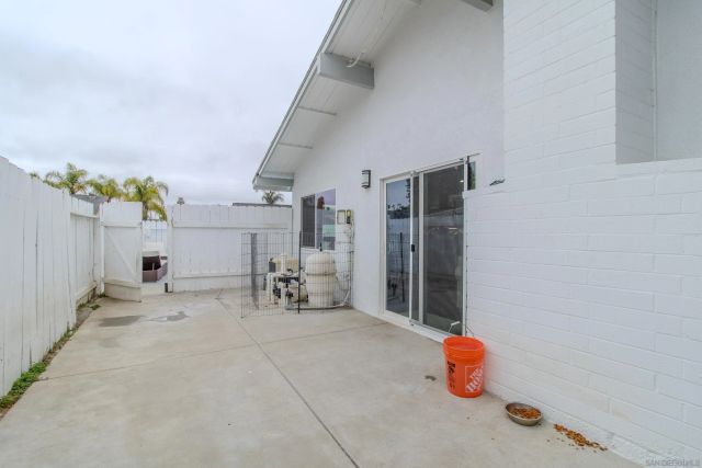 619 S Midway Dr, Escondido, CA 92027