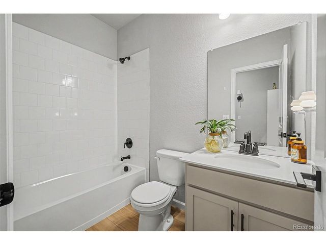 2941 S Flat Cir, Longmont, CO 80503