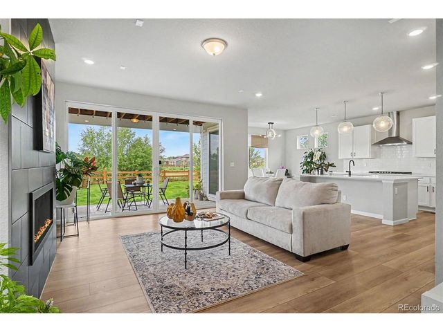 2941 S Flat Cir, Longmont, CO 80503