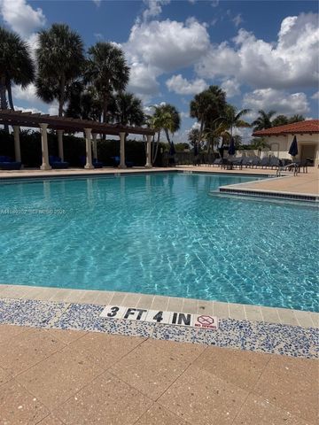 11524 SW 16th St, Pembroke Pines, FL 33025