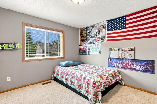 9195 Prairie Street, Elko New Market, MN 55020