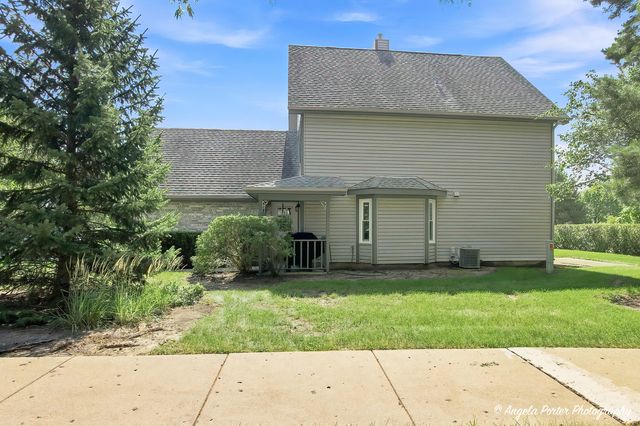 1434 Sherwood Court, Gurnee, IL 60031