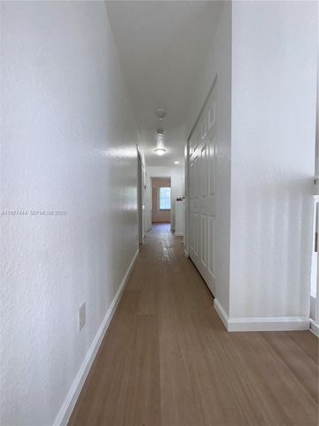 4950 Pelican Mnr, Coconut Creek, FL 33073