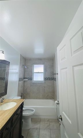 4950 Pelican Mnr, Coconut Creek, FL 33073