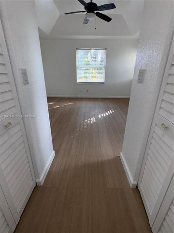 4950 Pelican Mnr, Coconut Creek, FL 33073