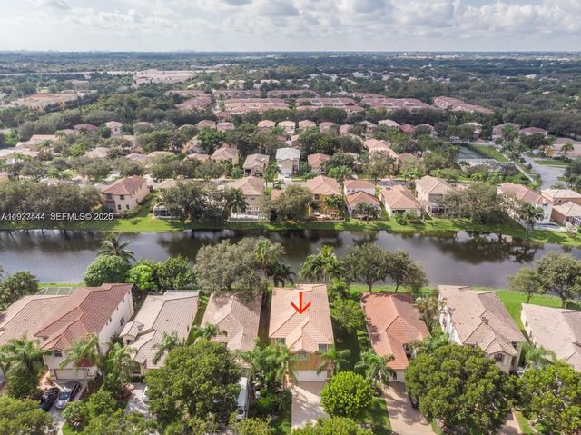 4950 Pelican Mnr, Coconut Creek, FL 33073