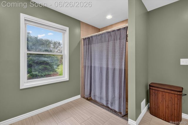 8114 Chilson Road, Hamburg Township, MI 48169