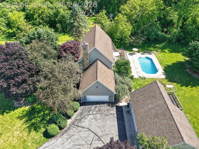 8114 Chilson Road, Hamburg Township, MI 48169