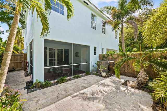 703 SW 16TH Court 703, Fort Lauderdale, FL 33315