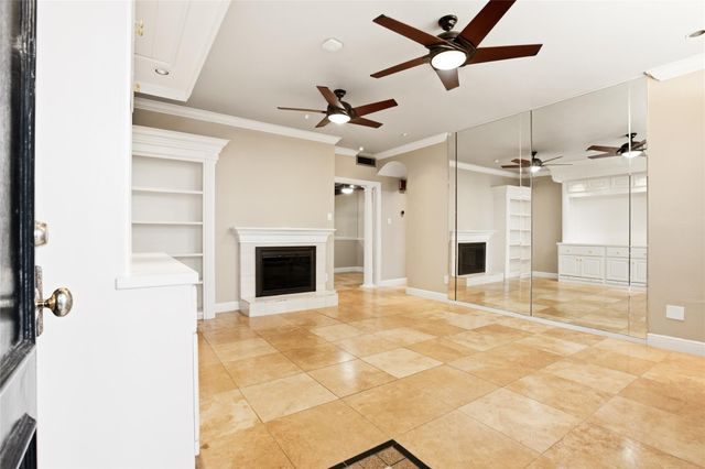 2100 Tanglewilde Street 537, Houston, TX 77063