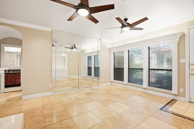 2100 Tanglewilde Street 537, Houston, TX 77063