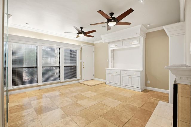 2100 Tanglewilde Street 537, Houston, TX 77063