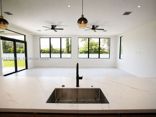 13023 Davie Oaks Dr 0, Davie, FL 33325