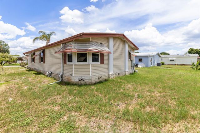3217 RAINBOW ROAD, Tavares, FL 32778