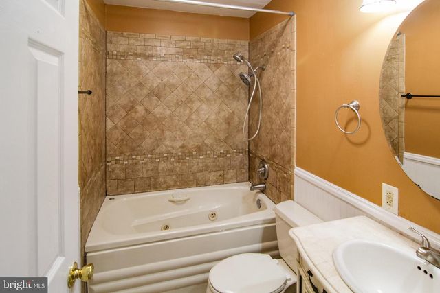 147 LARIAT DR, Kearneysville, WV 25430