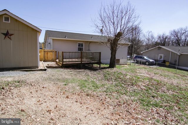 147 LARIAT DR, Kearneysville, WV 25430