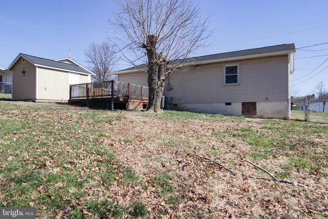 147 LARIAT DR, Kearneysville, WV 25430