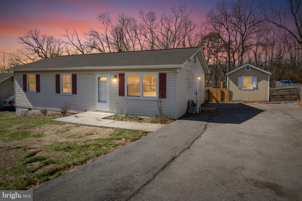 147 LARIAT DR, Kearneysville, WV 25430