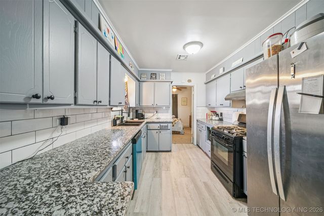 4639 S 32nd West Avenue, Tulsa, OK 74107