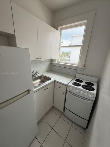 1615 Pennsylvania Ave 30, Miami Beach, FL 33139