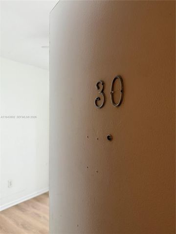 1615 Pennsylvania Ave 30, Miami Beach, FL 33139