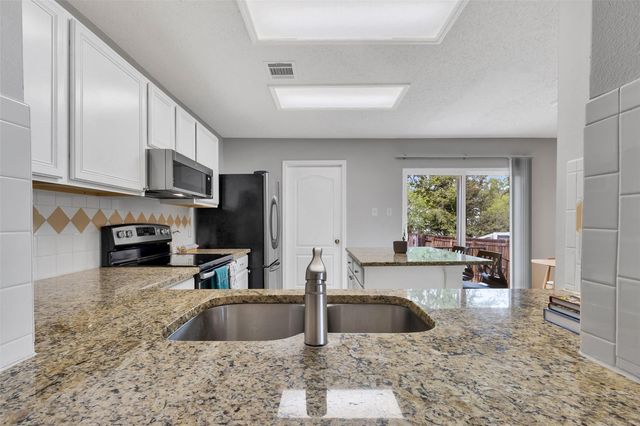 1617 Alazan CV, Round Rock, TX 78664
