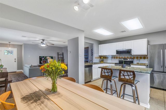 1617 Alazan CV, Round Rock, TX 78664
