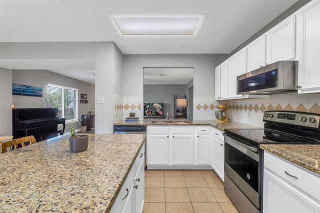 1617 Alazan CV, Round Rock, TX 78664