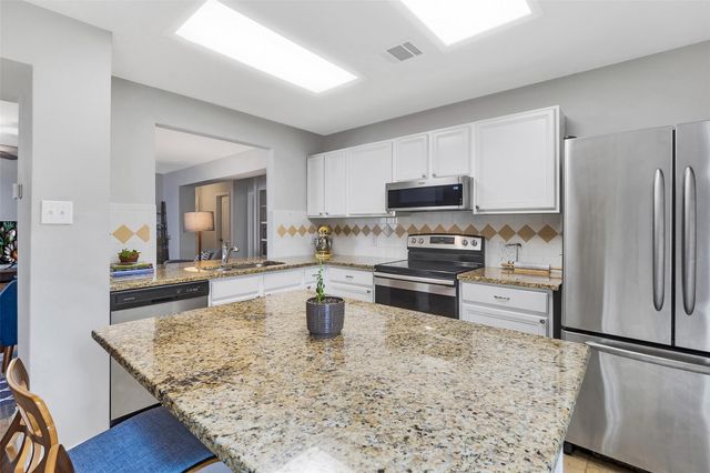 1617 Alazan CV, Round Rock, TX 78664