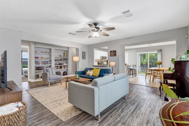 1617 Alazan CV, Round Rock, TX 78664