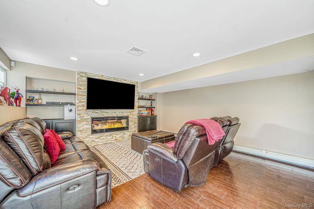 973 N Ocean Avenue, Patchogue, NY 11772