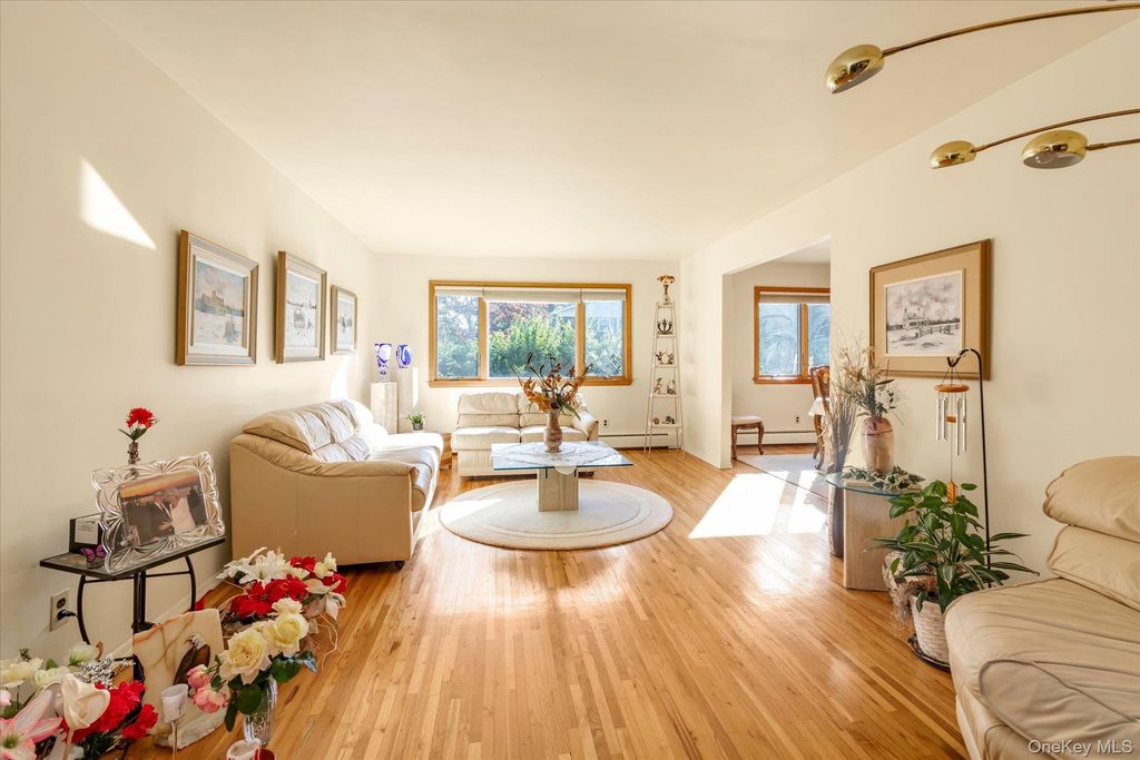 4 Partridge Lane, Huntington, NY 11743 — photo 4