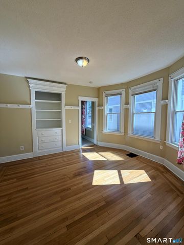 63 Blake Street, New Haven, CT 06511
