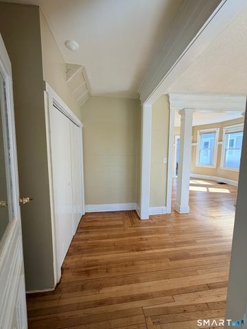 63 Blake Street, New Haven, CT 06511