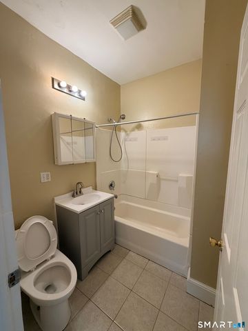 63 Blake Street, New Haven, CT 06511