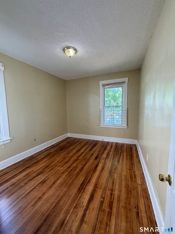 63 Blake Street, New Haven, CT 06511