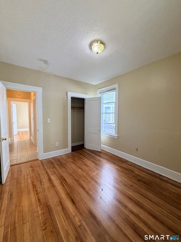 63 Blake Street, New Haven, CT 06511