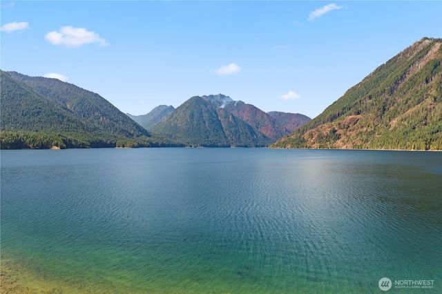 60 N Beaver Place N, Hoodsport, WA 98548