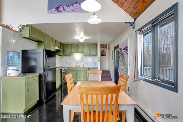 2639 N Gaunt Lane, Houston, AK 99694