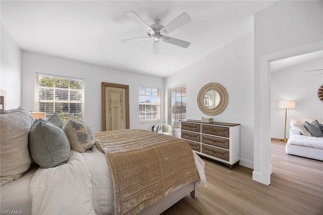 2450 Old Groves RD # 201, Naples, FL 34109