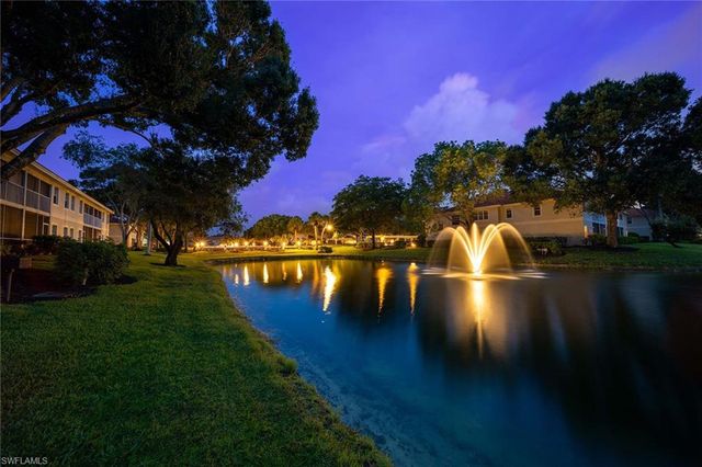 2450 Old Groves RD # 201, Naples, FL 34109